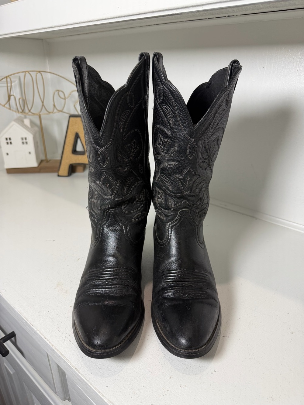 Ariat Women’s 7.5B Black Leather Western Cowboy Boots Embroidered - Picture 2 of 10